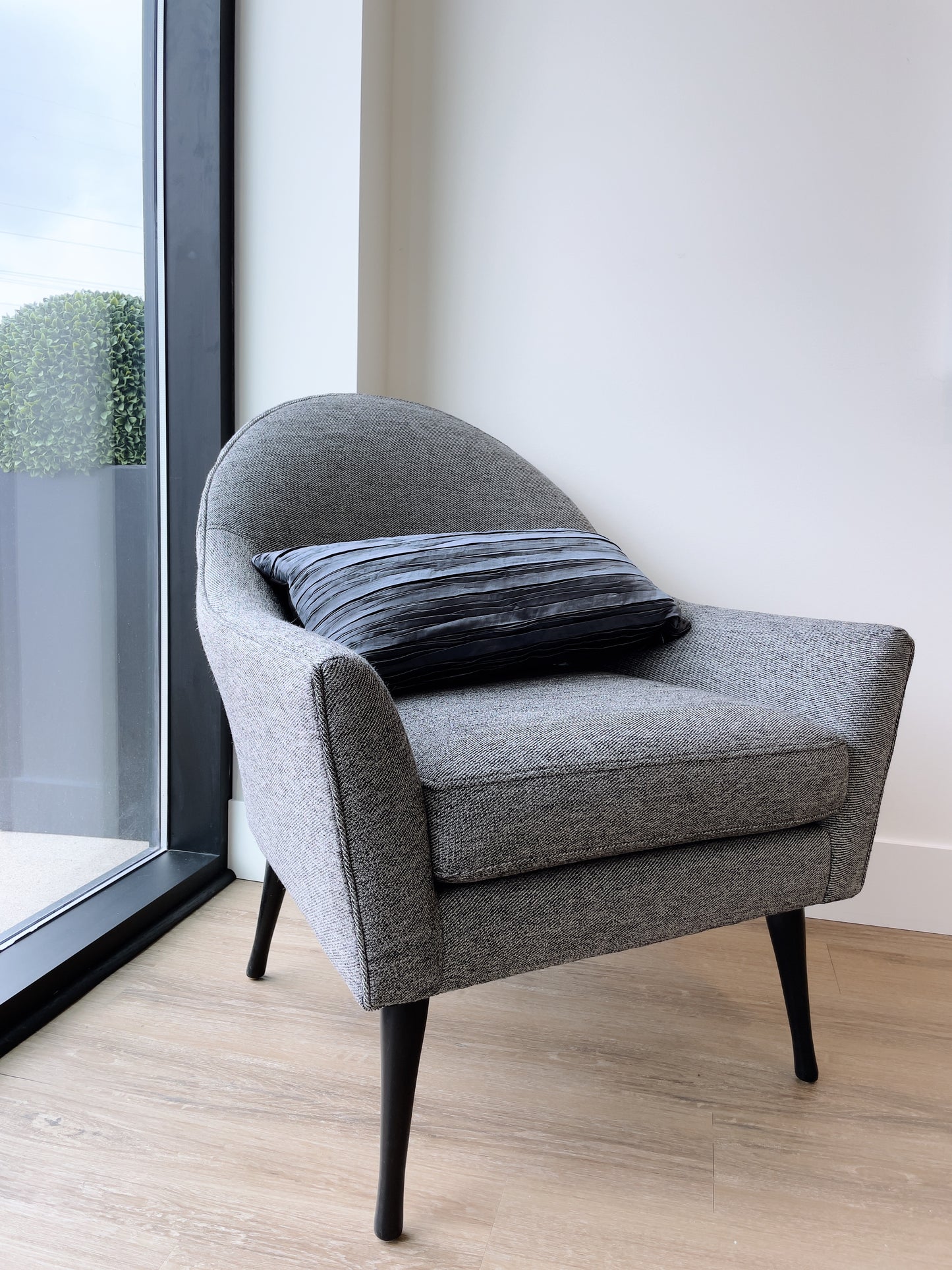 Manray Ocean Kidney - Interior Living