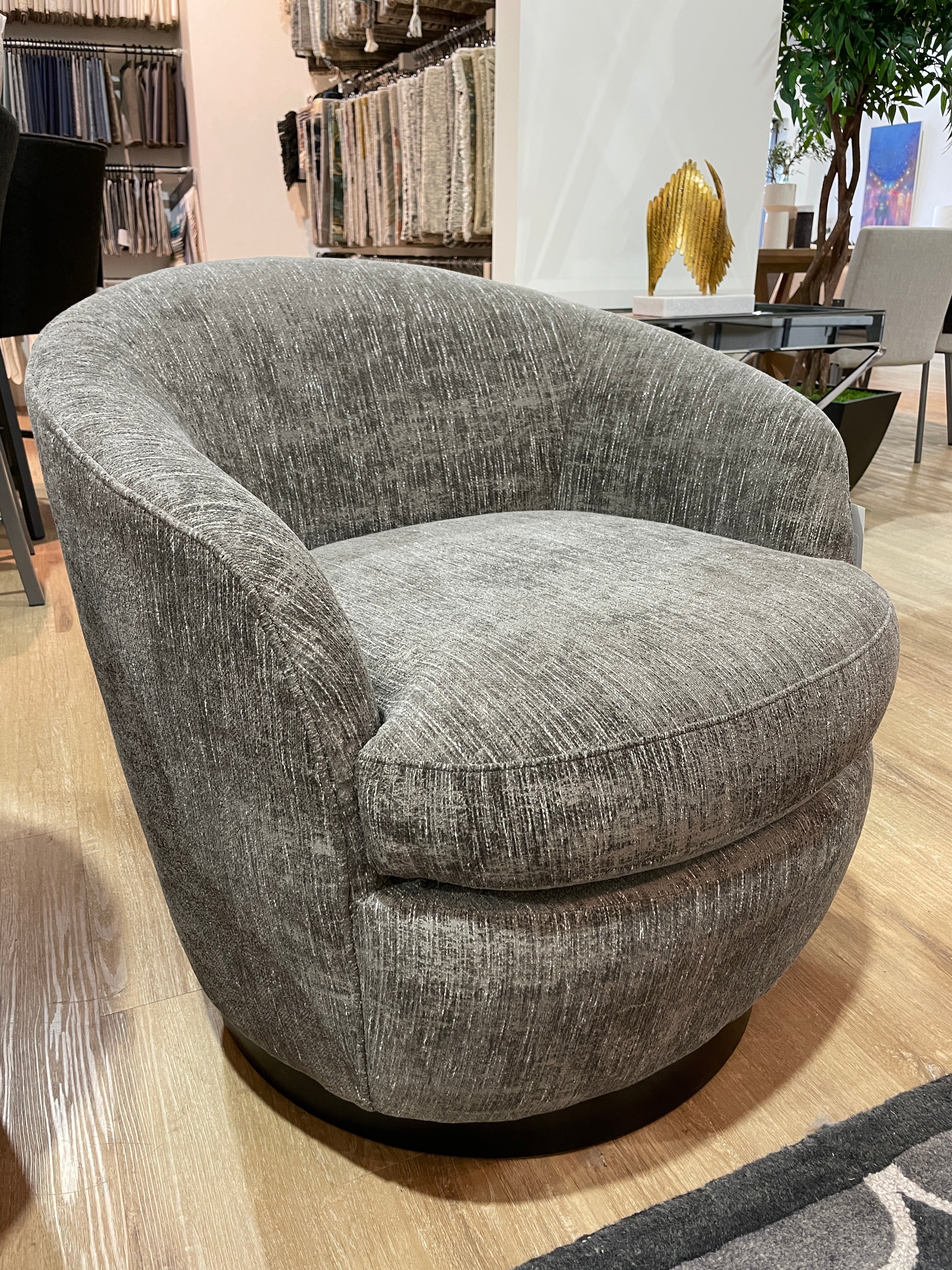 Made swivel chair clearance