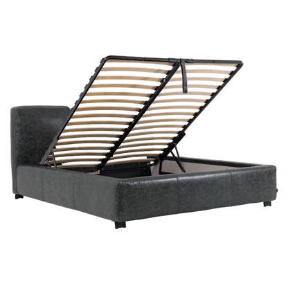 Shabby Bed - Interior Living