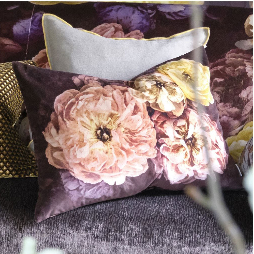 Le Poeme de Fleurs Rosewood Pillow