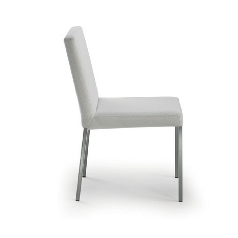 Nube Dining Chair