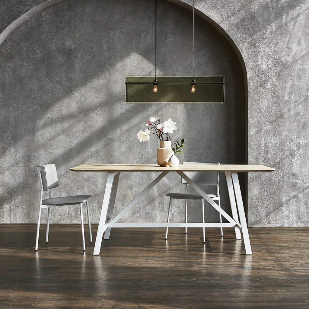 Wychwood Dining Table